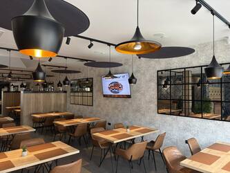 Restoran Avangard, Rokovci